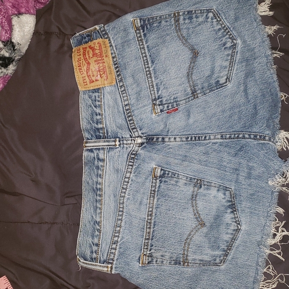 LEVI 501 CUTOFF SHORTS - Picture 2 of 5